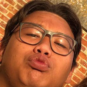 Meet your Posher, Ally